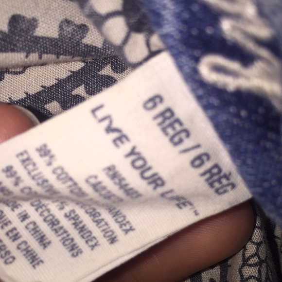 American eagle 🦅 ripped jeans ❤️ - Picture 4 of 5